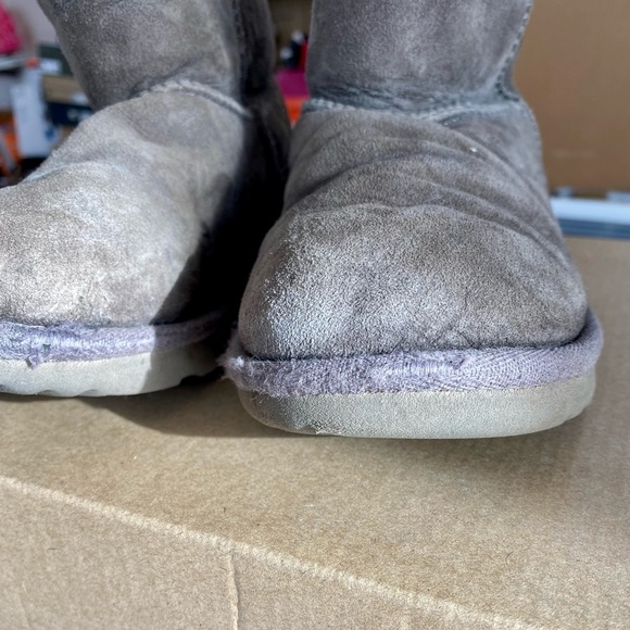 Kids' Ugg Boot Classic II in Grey | Size 2 - Picture 5 of 11
